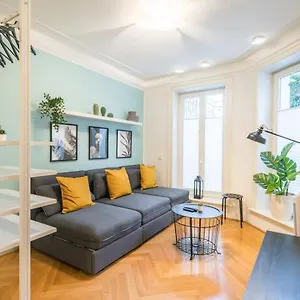  Apartment Modern Near Aussenalster